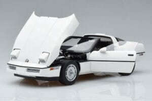 Chevrolet Corvette C4 ホワイト AUTOart 1:18 71243 メタル - 画像 2/8