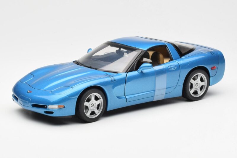Chevrolet Corvette C5 ブルー メタリック UT Models 1:18