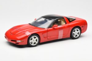 Chevrolet Corvette C5 ハードトップ レッド UT Models 1:18