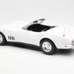 Chevrolet Corvette C3 カブリオレ Can-Am ホワイト Norev 1:18 - image 5 of 6