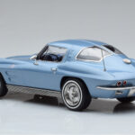 Chevrolet Corvette C2 Sting Ray ブルー Norev 1:18 - image 5 of 6
