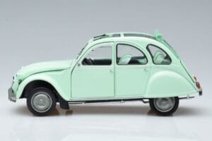Citroen 2CV 6 Club グリーン Norev 1:18 181486 メタル - 画像 4/7