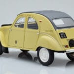 Citroen 2CV Sahara イエロー Otto 1:18 - image 5 of 6