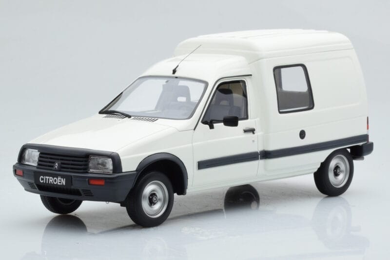 Citroen C15 D ホワイト Otto 1:18