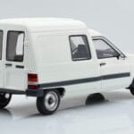 Citroen C15 E ホワイト Otto 1:18 - image 2 of 6