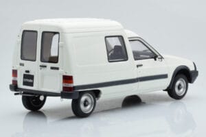 Citroen C15 E ホワイト Otto 1:18 OT956B レジン - 画像 2/6