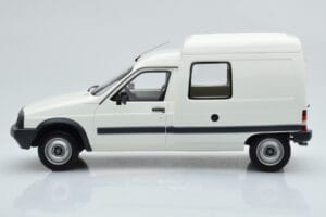 Citroen C15 E ホワイト Otto 1:18 OT956B レジン - 画像 3/6
