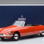 Citroen DS19 カブリオレ Norev 1:18 181599 メタル - image 7 of 7