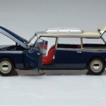 Citroen ID 19 Break Orient ブルー Norev 1:18 - image 4 of 9