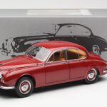 Daimler 250 V8 レッド Paragon 1:18 - image 8 of 8