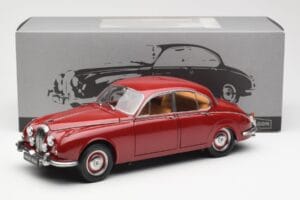 Daimler 250 V8 レッド Paragon 1:18 PA-98312 メタル - 画像 8/8