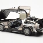 DeLorean DMC-12 Time Machine Back to the Future シルバー Sun Star 1:18 - image 7 of 8