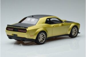 Dodge Challenger R/T Scat Pack Widebody 50周年アニバーサリー GT Spirit 1:18 GT411 レジン - 画像 2/6