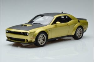 Dodge Challenger R/T Scat Pack Widebody 50周年アニバーサリー GT Spirit 1:18 GT411 レジン
