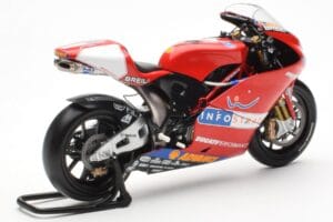 Ducati Desmosedici MotoGP Prova 2002 Minichamps 1:12 122020099 メタル - 画像 3/4
