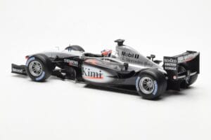McLaren MP4/17D #6 K. Raikkonen F1 2003 Hot Wheels 1:18 B1650 メタル - 画像 4/6