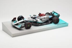 Mercedes AMG Petronas W13 E Performance #63 G. Russell Brazilian GP 1st Win 2022 Minichamps 1:18 113222163 レジン - 画像 2/4