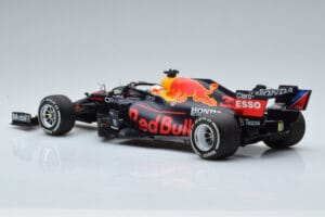 Red Bull Racing RB16B #33 M. Verstappen Abu Dhabi GP F1 World Champion 2021 Minichamps 1:18 110212333 メタル - 画像 5/6
