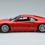 Ferrari 288 GTO レッド Hot Wheels 1:18 - image 4 of 10