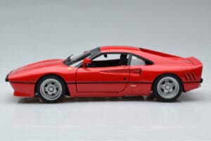 Ferrari 288 GTO レッド Hot Wheels 1:18 J8248-0510 メタル - 画像 4/10