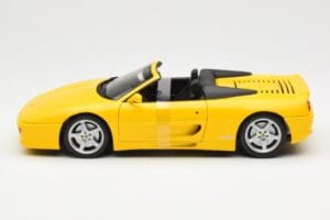Ferrari F355 Spider イエロー UT Models 1:18 180074031 メタル - 画像 3/6