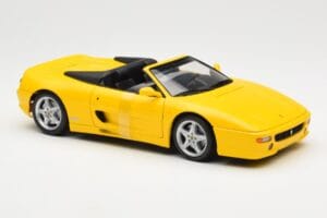 Ferrari F355 Spider イエロー UT Models 1:18 180074031 メタル - 画像 4/6