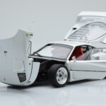 Ferrari F40 パールホワイト Kyosho 1:18 - image 2 of 8