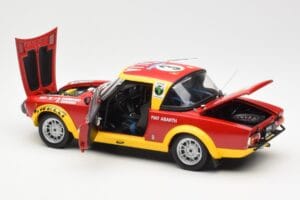 Fiat 124 Abarth #3 Barbasio / Sodano East African Safari Rally 1974 Sun Star 1:18 4952 メタル - 画像 5/8