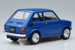 Fiat 126P ブルー MCG 1:18 MCG18324 メタル - 画像 2/6