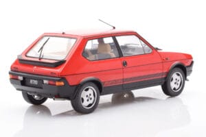 Fiat Ritmo TC 125 Abarth レッド MCG 1:18 MCG18416 メタル - 画像 2/6