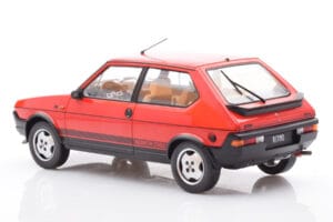 Fiat Ritmo TC 125 Abarth レッド MCG 1:18 MCG18416 メタル - 画像 5/6