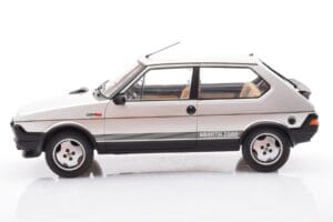 Fiat Ritmo TC 125 Abarth シルバー MCG 1:18 MCG18417 メタル - 画像 3/6