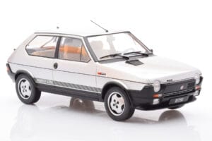 Fiat Ritmo TC 125 Abarth シルバー MCG 1:18 MCG18417 メタル - 画像 4/6
