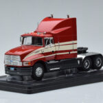Ford Aeromax レッド IXO 1:43 TR108