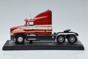 Ford Aeromax レッド IXO 1:43 TR108 メタル - 画像 3/6