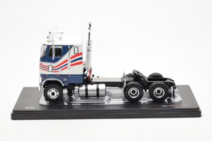Ford CL 9000 ホワイト ブルー IXO 1:43