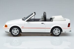 Ford Escort Mk4 XR3i カブリオレ Otto 1:18 OT398 レジン - 画像 3/6