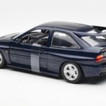 Ford Escort RS Cosworth ブルーメタリック UT Models 1:18 - image 4 of 6