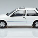 Ford Fiesta Mk3 XR2i Otto 1:18 OT967 レジン - image 3 of 6