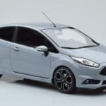 Ford Fiesta ST2000 グレー Otto 1:18 - image 4 of 6