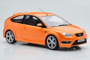 Ford Focus Mk2 ST 2.5 エレクトリックオレンジ Otto 1:18 OT961 レジン - 画像 4/6