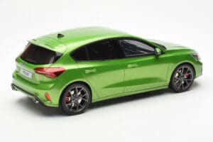Ford Focus Mk5 ST Phase 2 ミーングリーン Otto 1:18 OT450 レジン - 画像 2/6