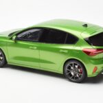 Ford Focus Mk5 ST Phase 2 ミーングリーン Otto 1:18 - image 5 of 6