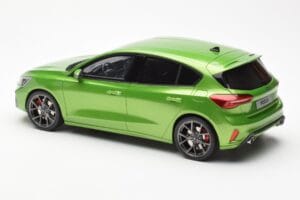Ford Focus Mk5 ST Phase 2 ミーングリーン Otto 1:18 OT450 レジン - 画像 5/6