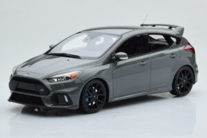 Ford Focus RS Mk3 ステルスグレー Otto 1:18