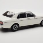 Ford Granada Mk1 ホワイト MCG 1:18 - image 2 of 6