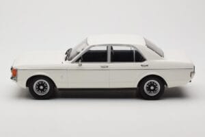 Ford Granada Mk1 ホワイト MCG 1:18 MCG18395 メタル - 画像 3/6