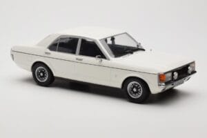 Ford Granada Mk1 ホワイト MCG 1:18 MCG18395 メタル - 画像 4/6