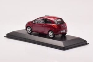 Ford Ka Mk2 パープル Minichamps 1:43 433088202 メタル - 画像 3/4