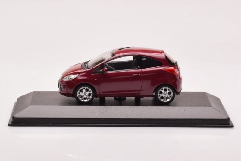 Ford Ka Mk2 パープル Minichamps 1:43
